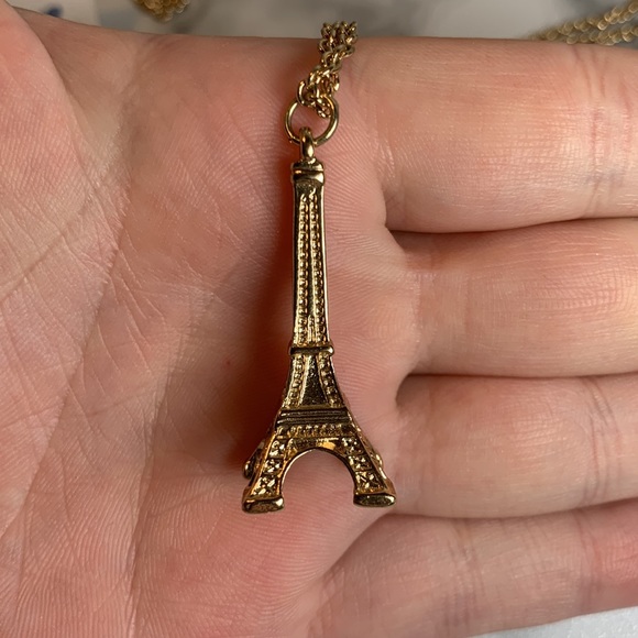 Long Eiffel Tower Paris Necklace Gold - Picture 8 of 13
